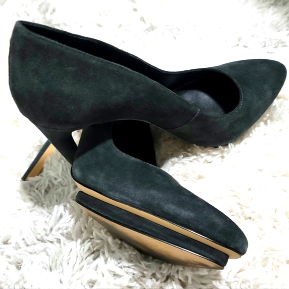 Lord & Taylor 424 Fifth Women's Suede Pumps Shoes Size 6.5 M - Picture 5 of 8